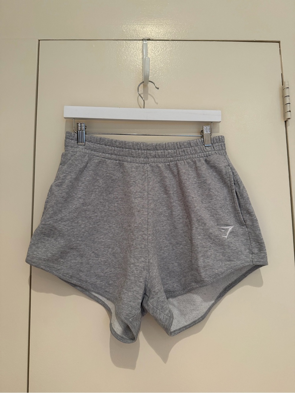 Gymshark Women’s M Training High-Waisted Sweat Shorts Pockets Gray Cotton Blend